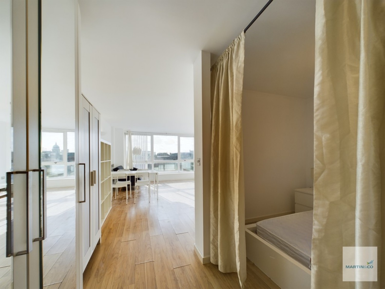 1 bedroom Flat for Sale Marco Island, Huntingdon Street