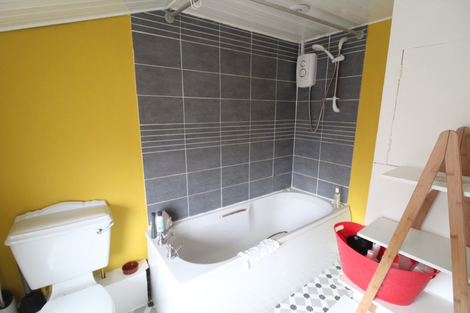 2 bedroom House for Letting Henry Street, Hucknall