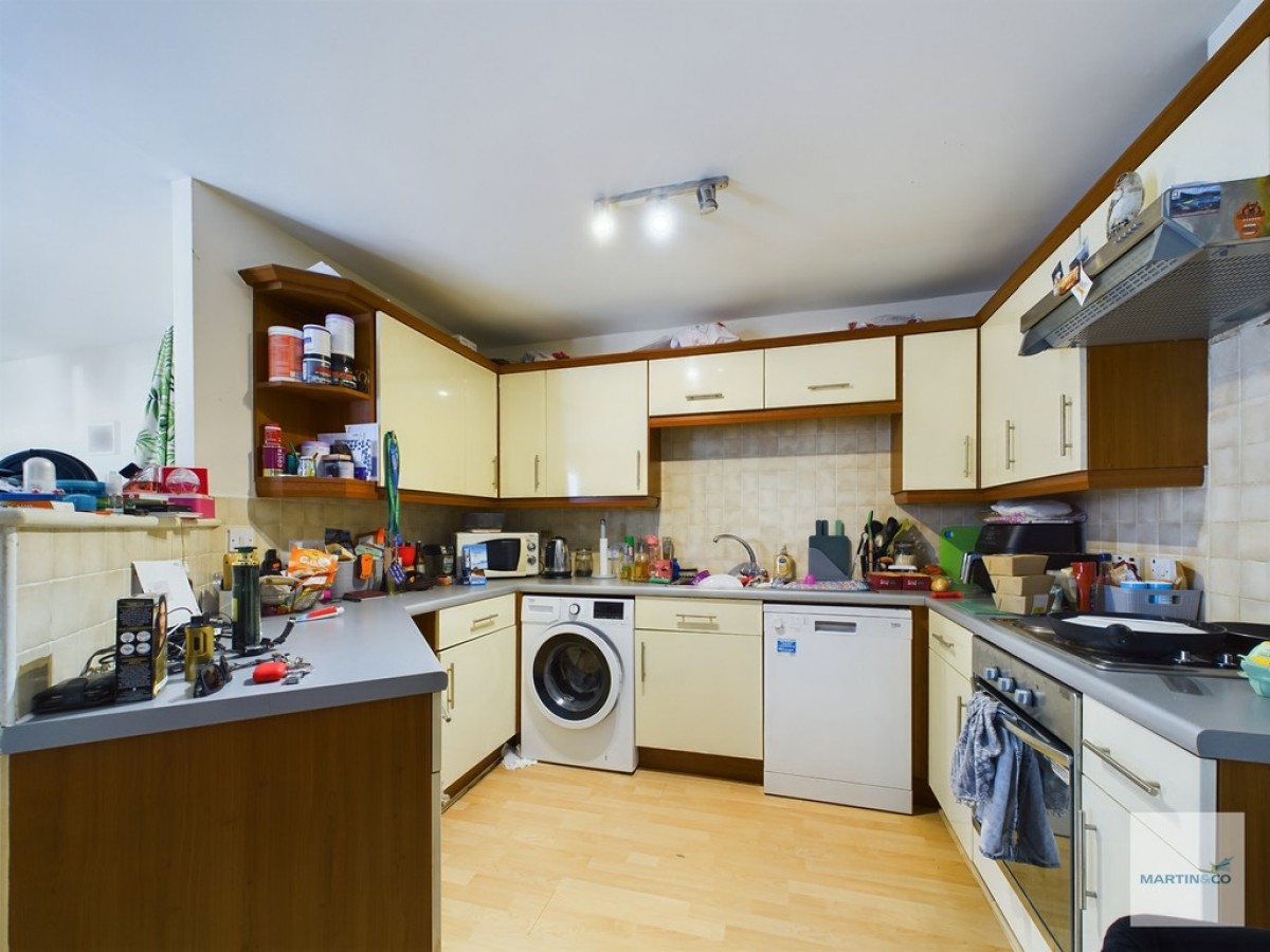 Hamilton Court, Hamilton Road, Carrington