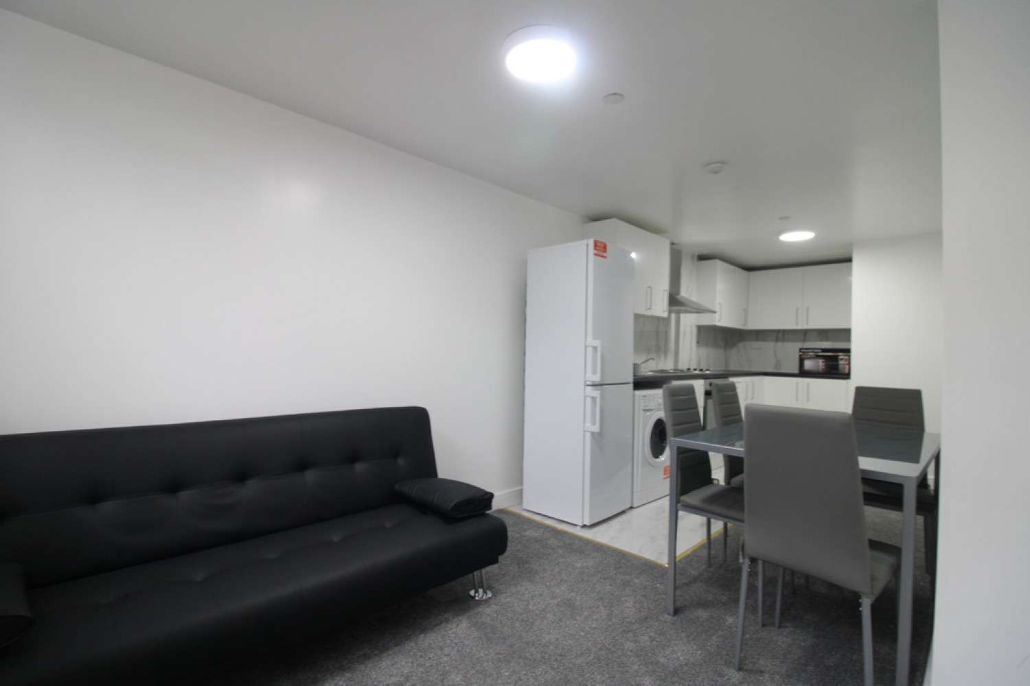 2 bedroom Flat for Letting Castle Edge, 4-6 Castle Boulevard