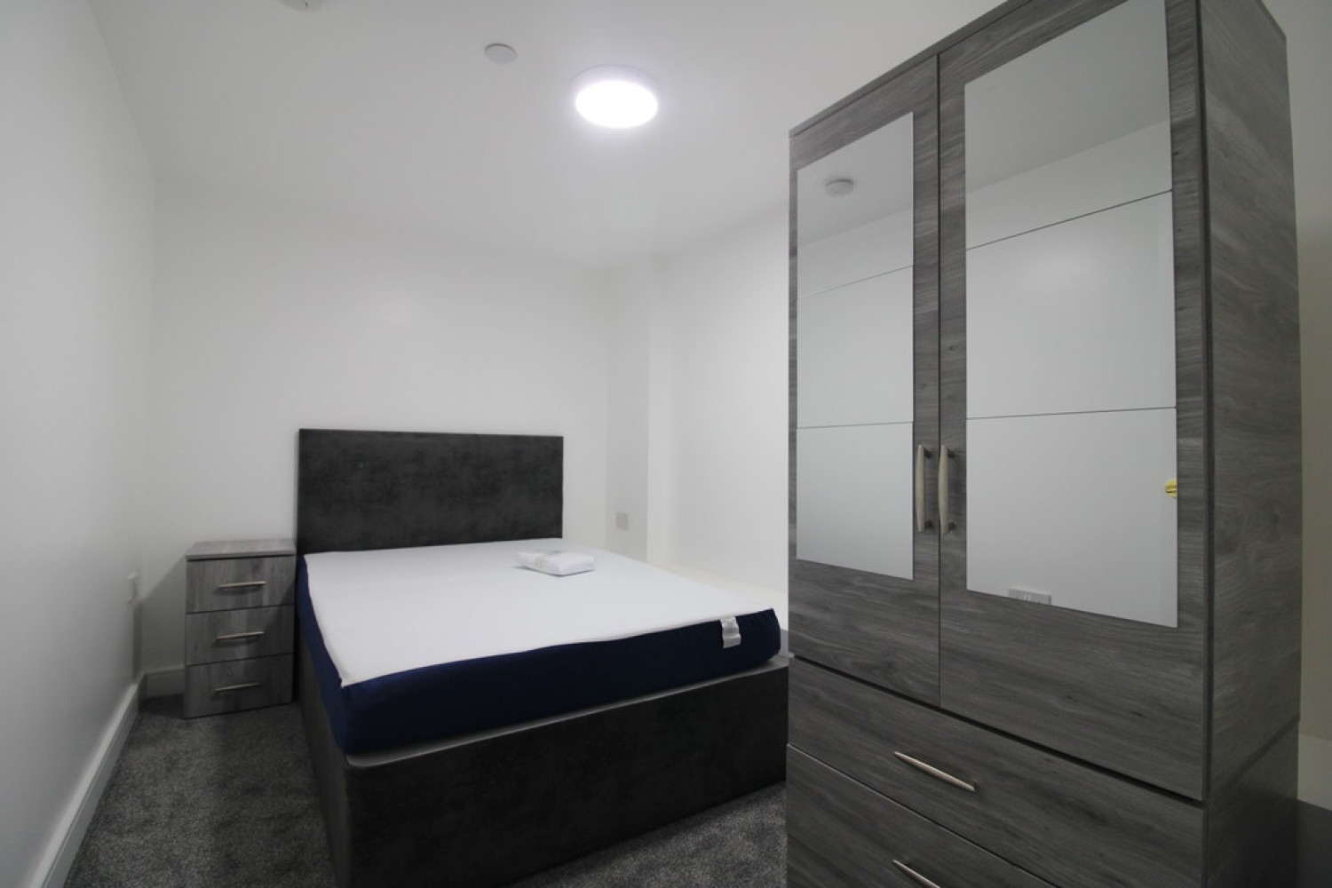 2 bedroom Flat for Letting Castle Edge, 4-6 Castle Boulevard