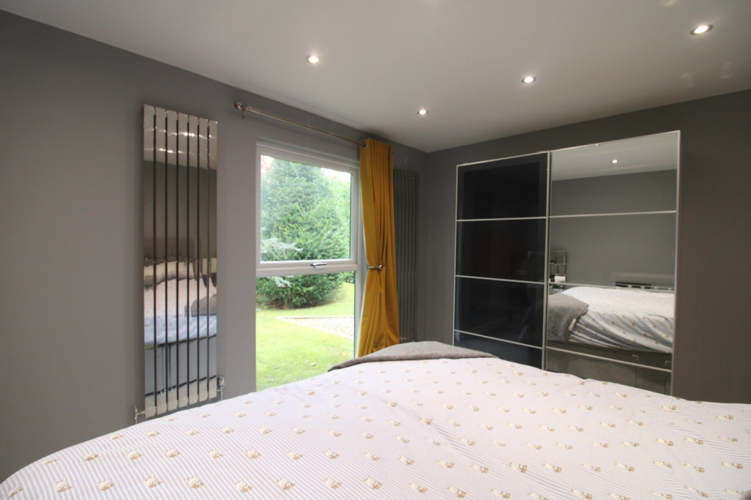 2 bedroom Bungalow in Moor Road, Bestwood Village