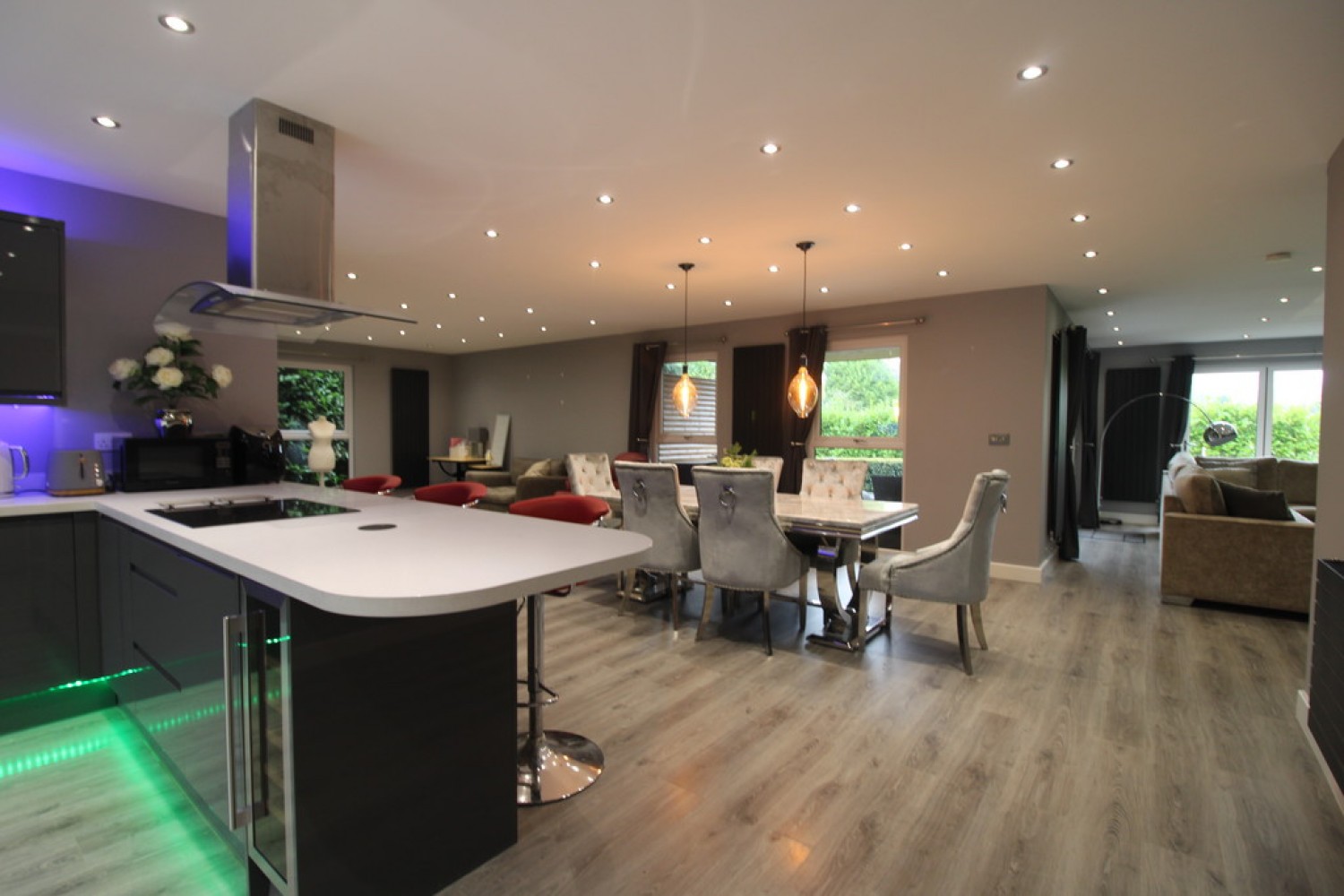 2 bedroom Bungalow in Moor Road, Bestwood Village