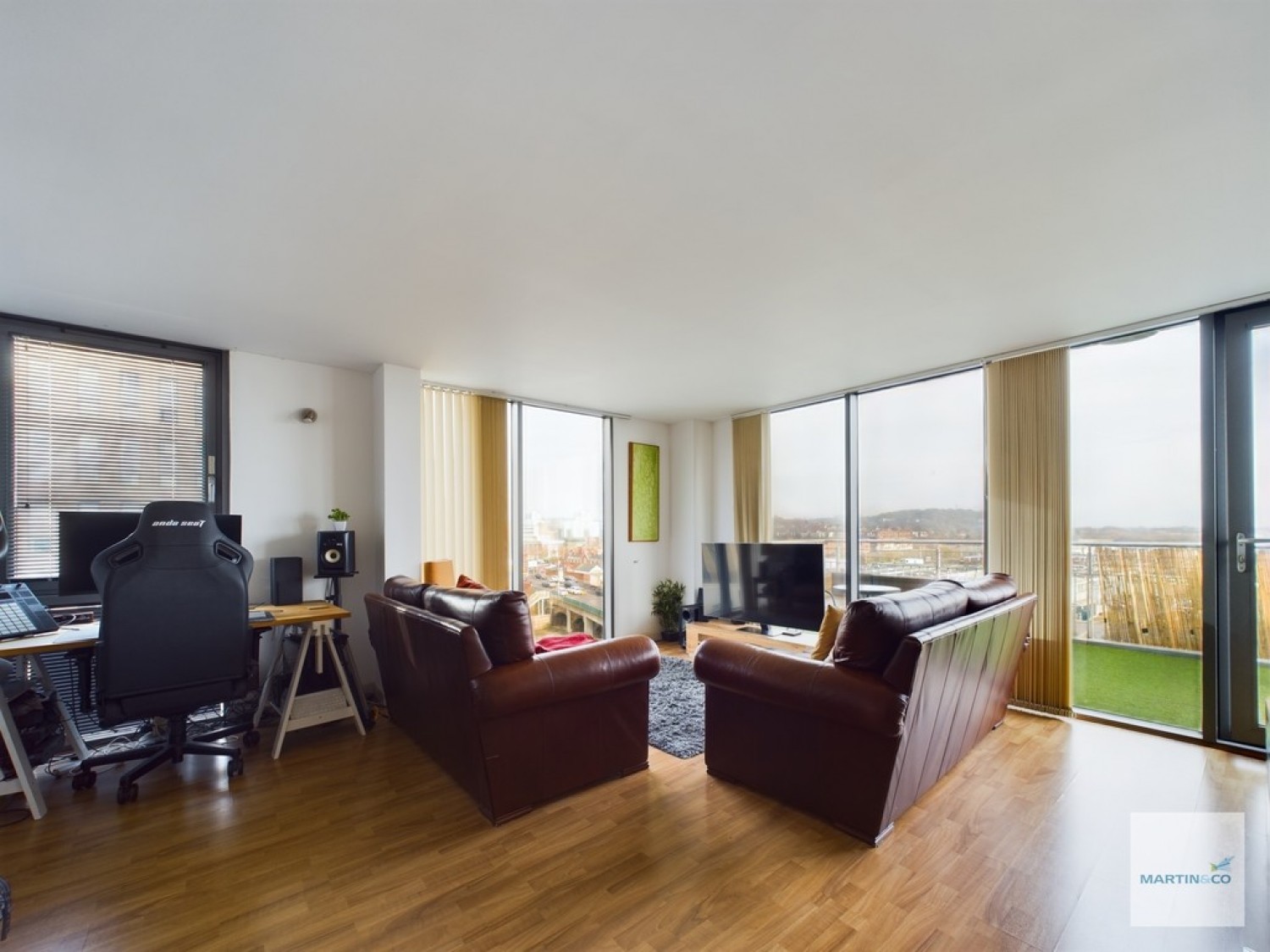 2 bedroom Flat for Sale The Hicking Building, Queens Road