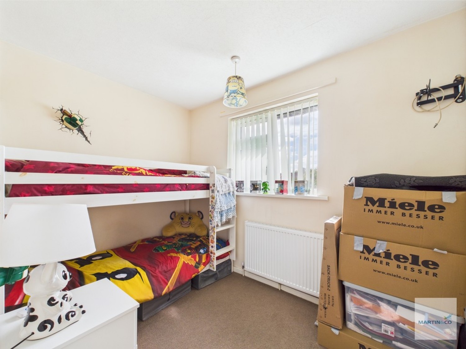 Farfield Avenue, Beeston