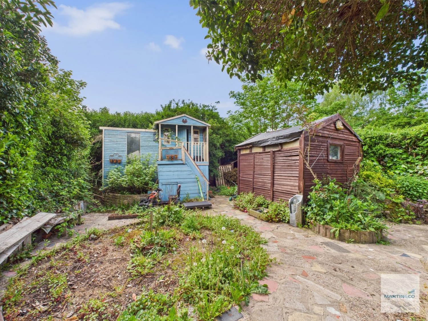 Farfield Avenue, Beeston