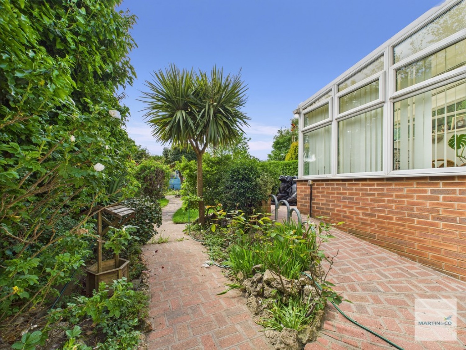 Farfield Avenue, Beeston