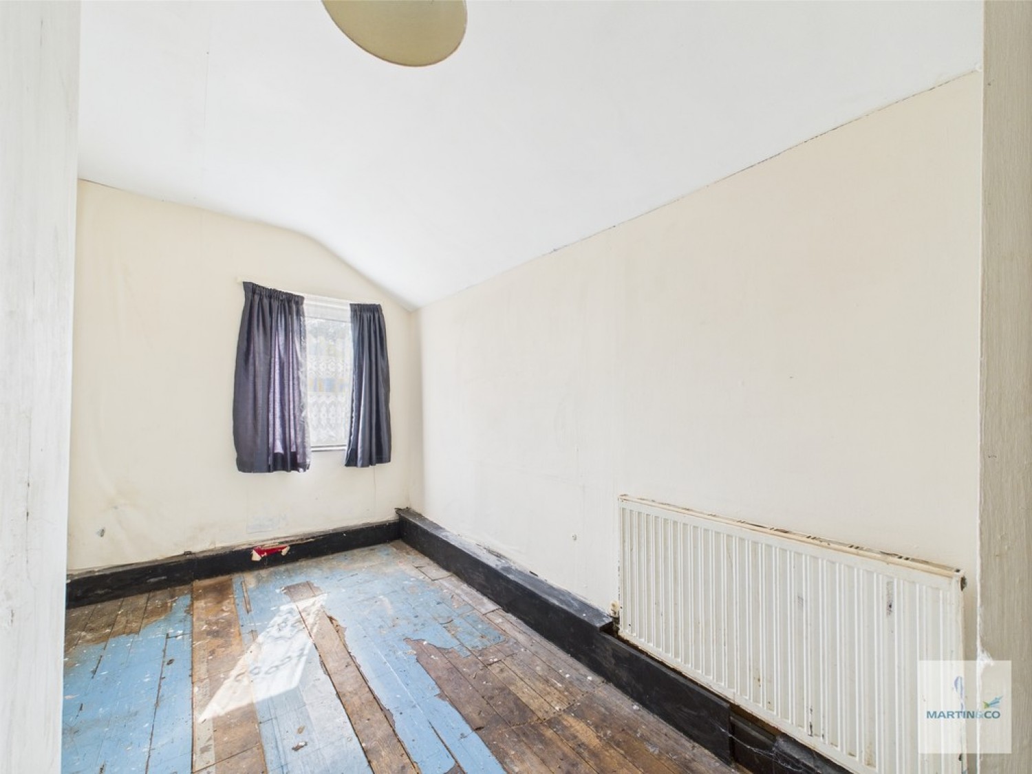 Montague Road, Hucknall