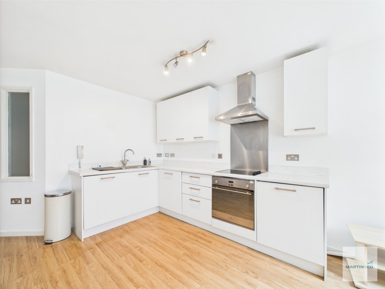 1 bedroom Flat for Sale Marco Island, Huntingdon Street