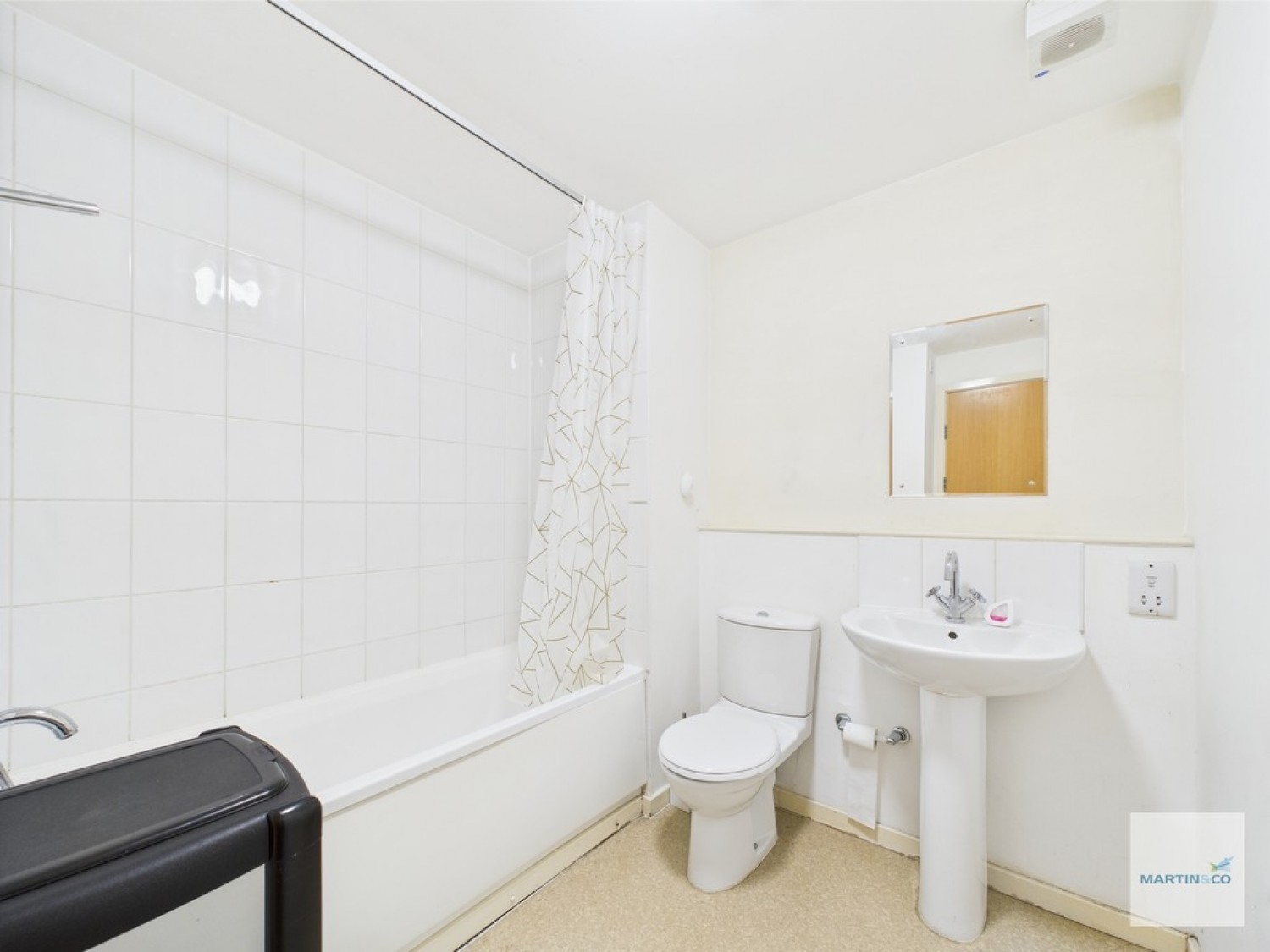 1 bedroom Flat for Sale Marco Island, Huntingdon Street