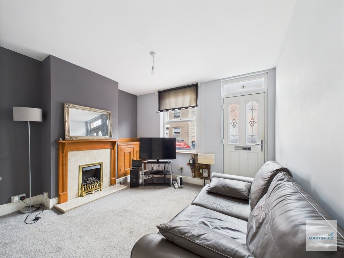 Carlingford Road, Hucknall