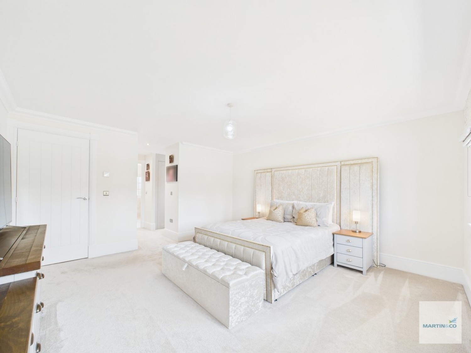 Nicker Hill, Keyworth, Nottingham