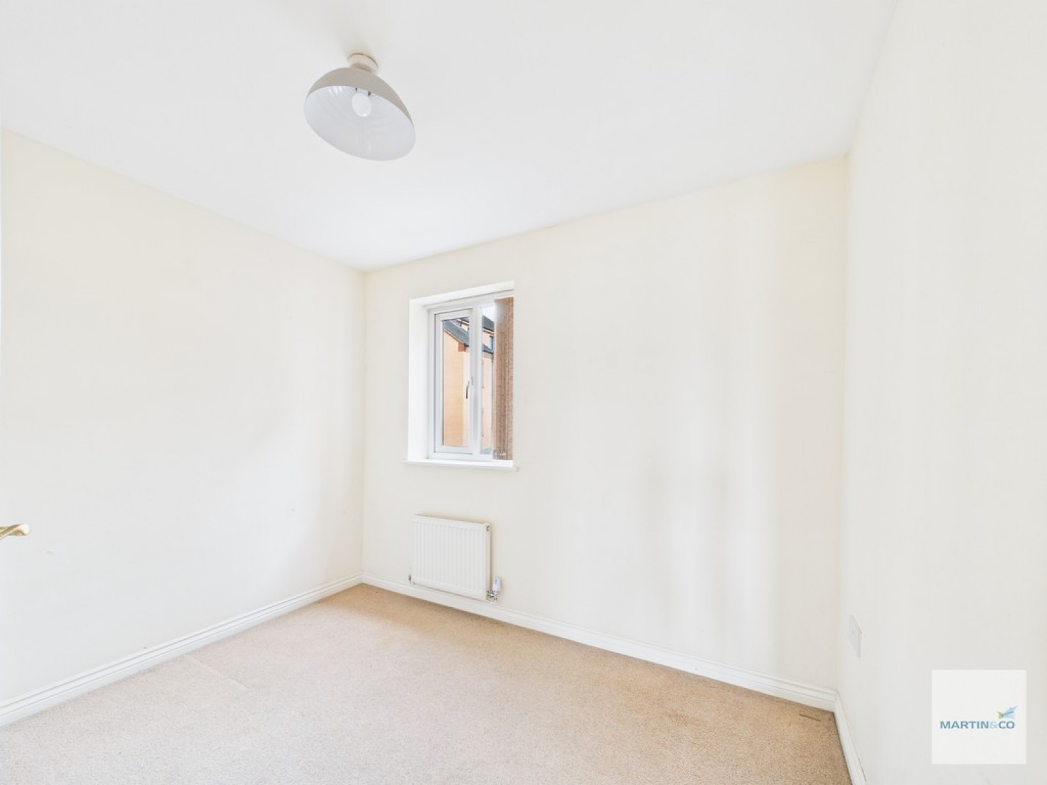 2 bedroom Flat in Templars Court, New Road
