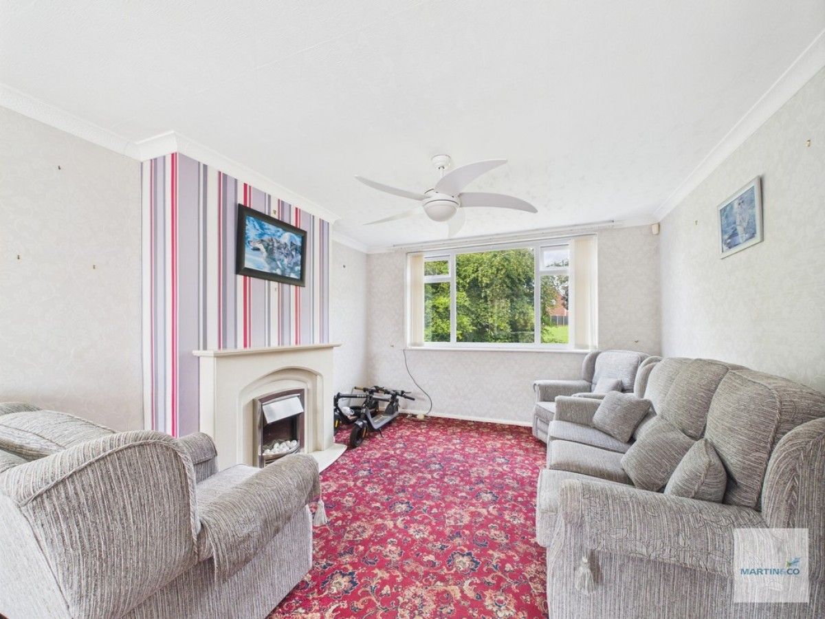 Tiverton Close, Hucknall, Nottingham