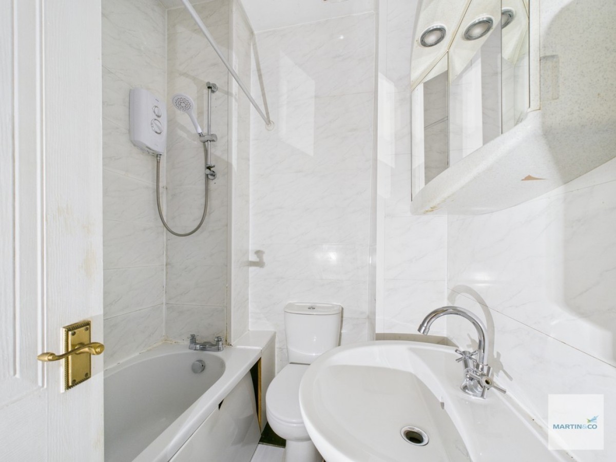 The Babington, Leen Court, Leen Gate