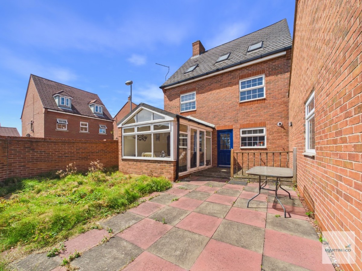 Hawthorne Avenue, Hucknall