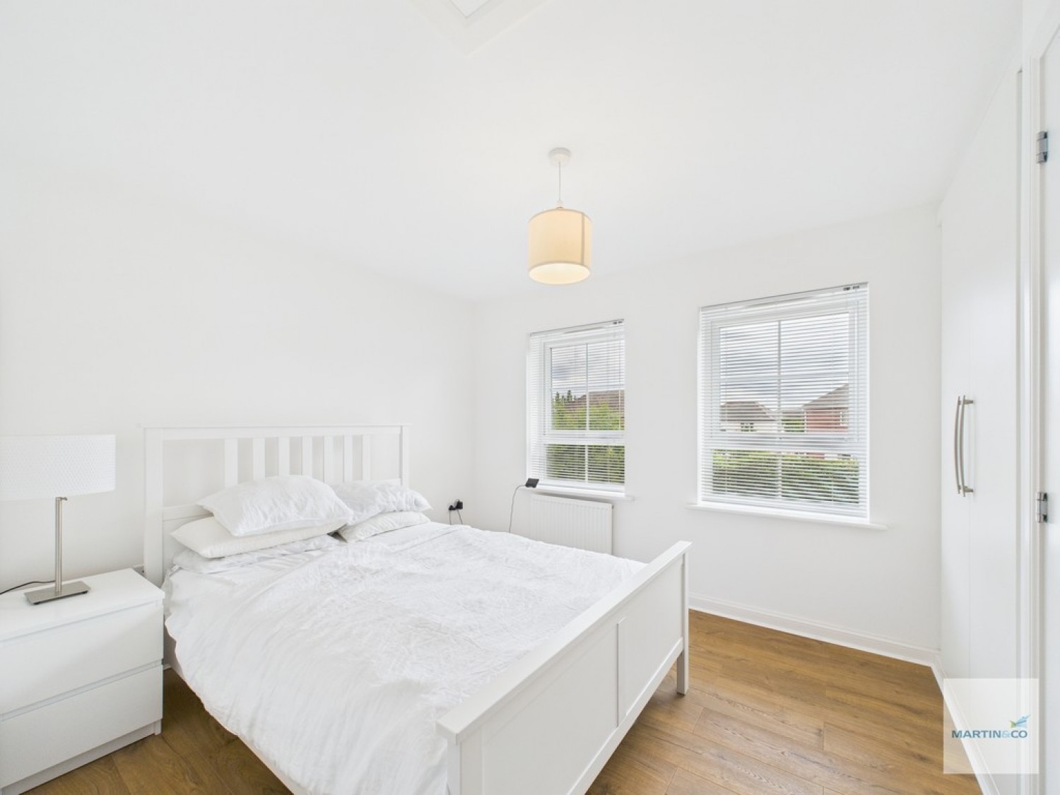 Marciana Grove, Hucknall