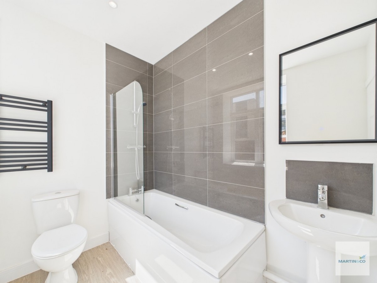 Second Floor Flat, 17 St James Street