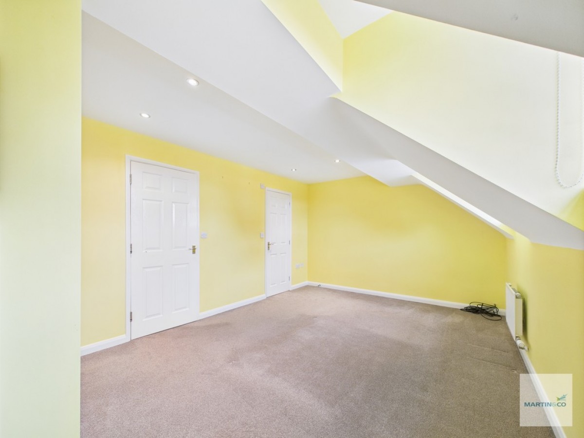 Griffiths Way, Hucknall