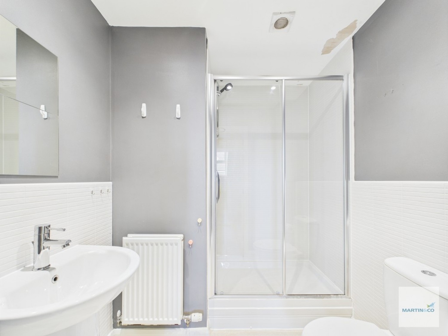 4 bedroom House for Sale Griffiths Way, Hucknall