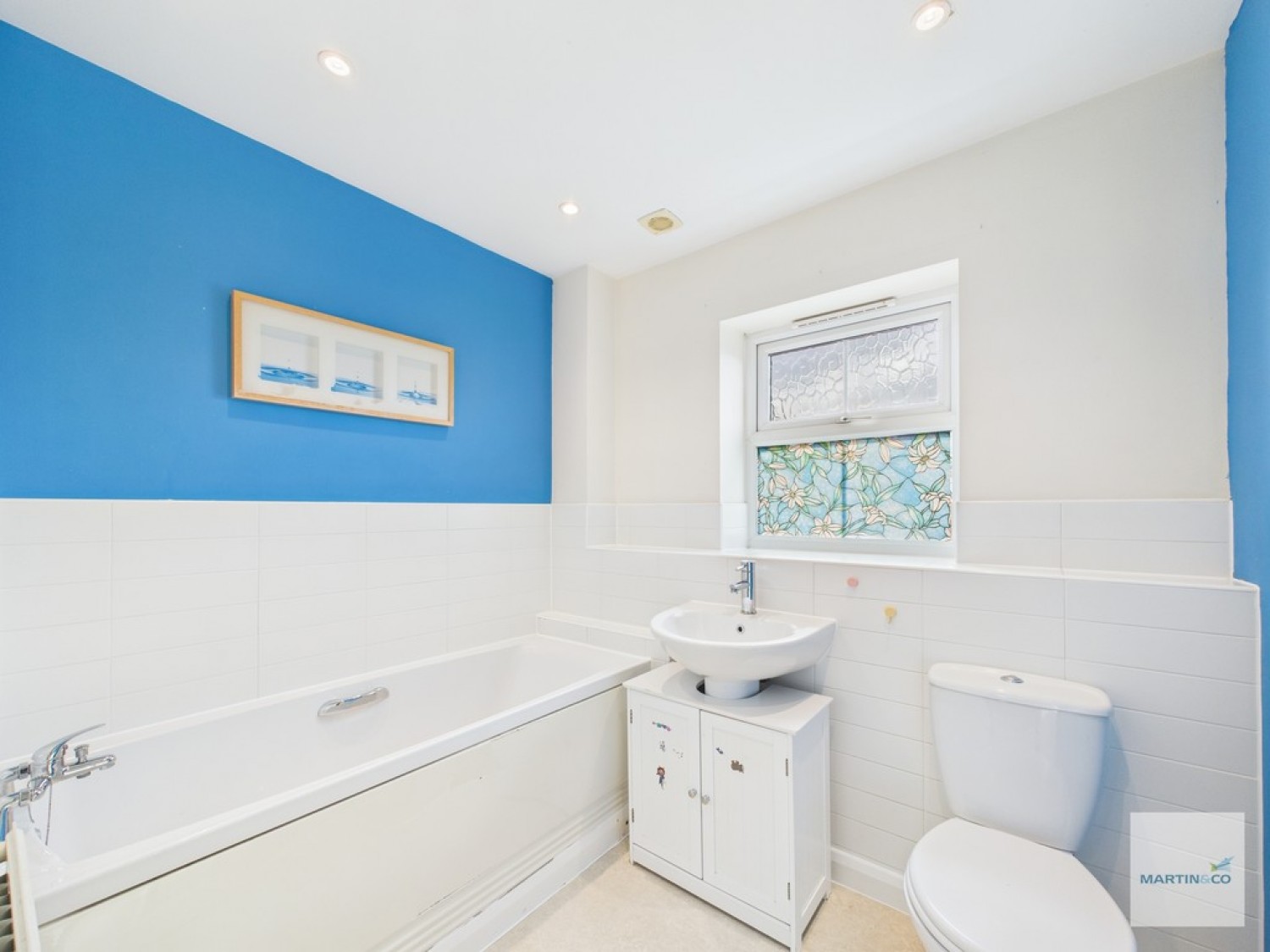 4 bedroom House for Sale Griffiths Way, Hucknall