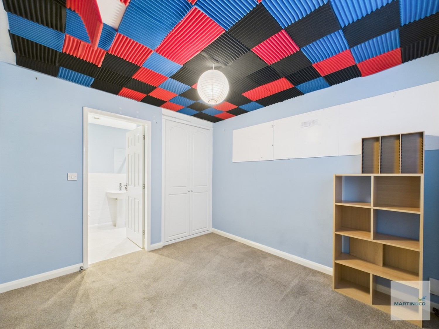 4 bedroom House for Sale Griffiths Way, Hucknall