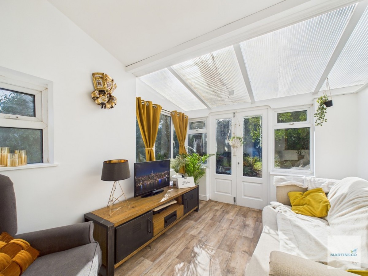 Garden Road, Hucknall