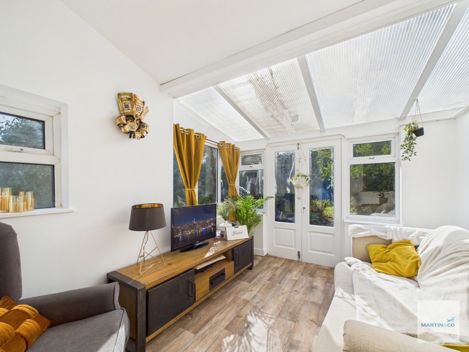 Garden Road, Hucknall