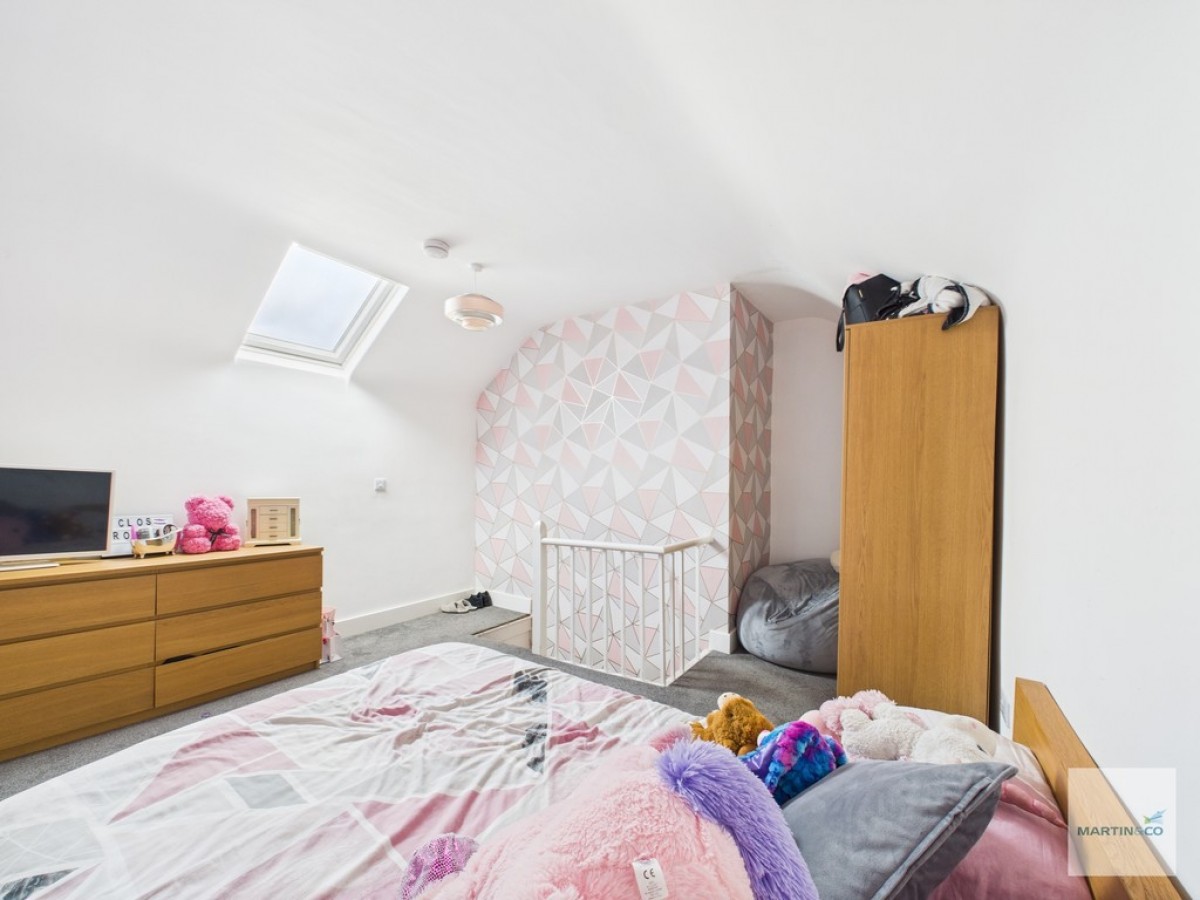 Carlingford Road, Hucknall
