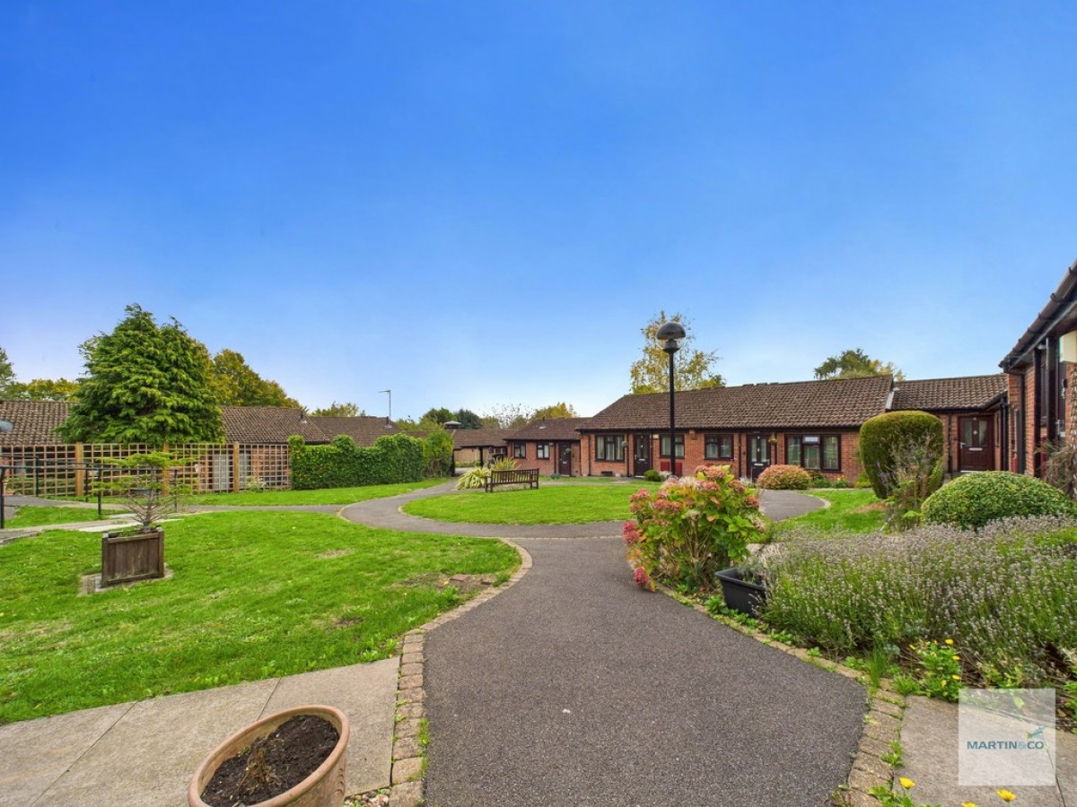 Bridge Green, Strelley, Nottinghamshire