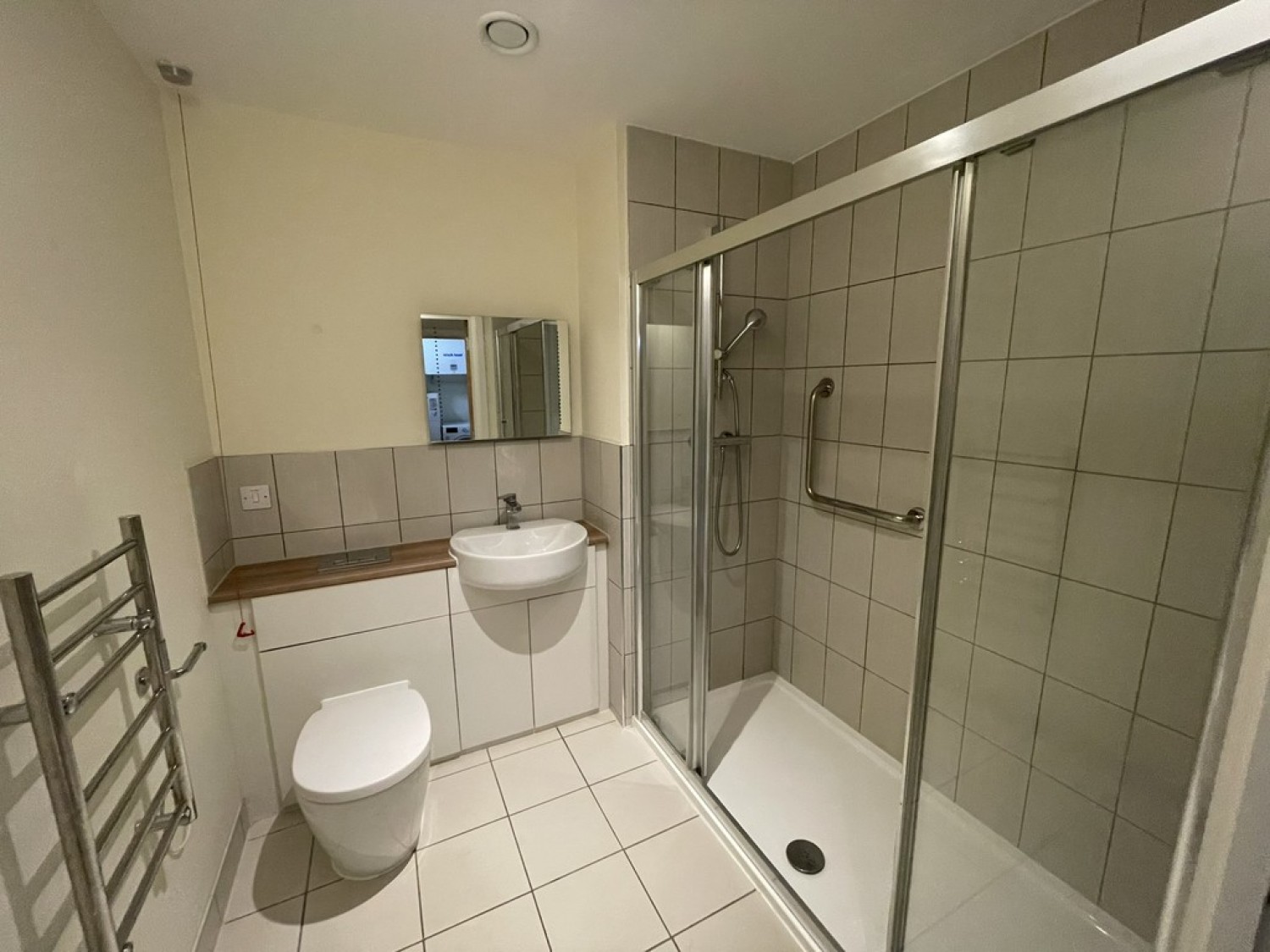 1 bedroom Flat in Century Court, Wilford Lane, West Bridgford