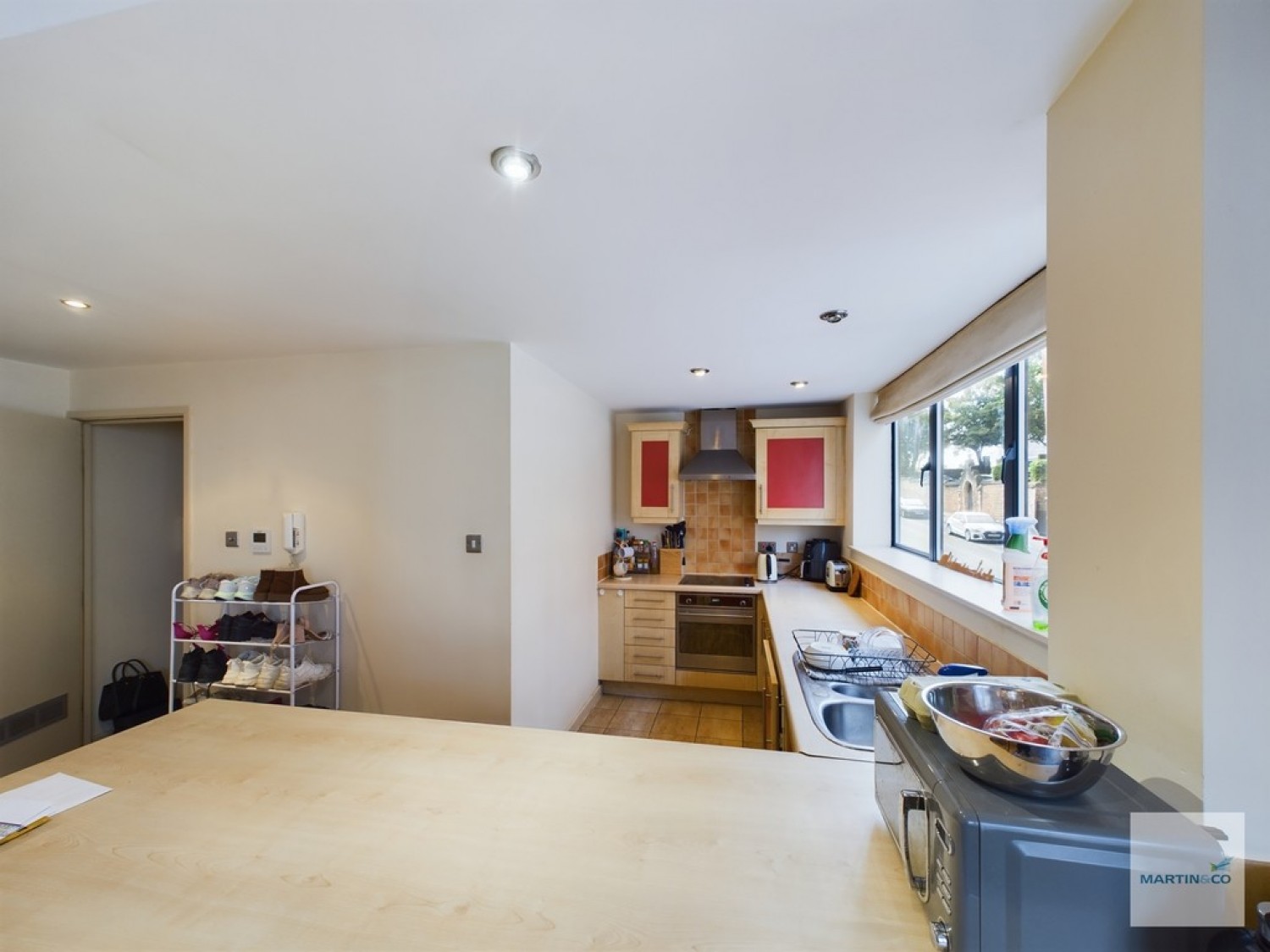 2 bedroom Flat for Sale Park Gate, Upper College Street