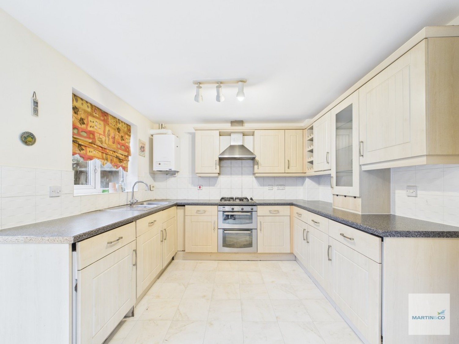 3 bedroom House in Pagett Close, Hucknall