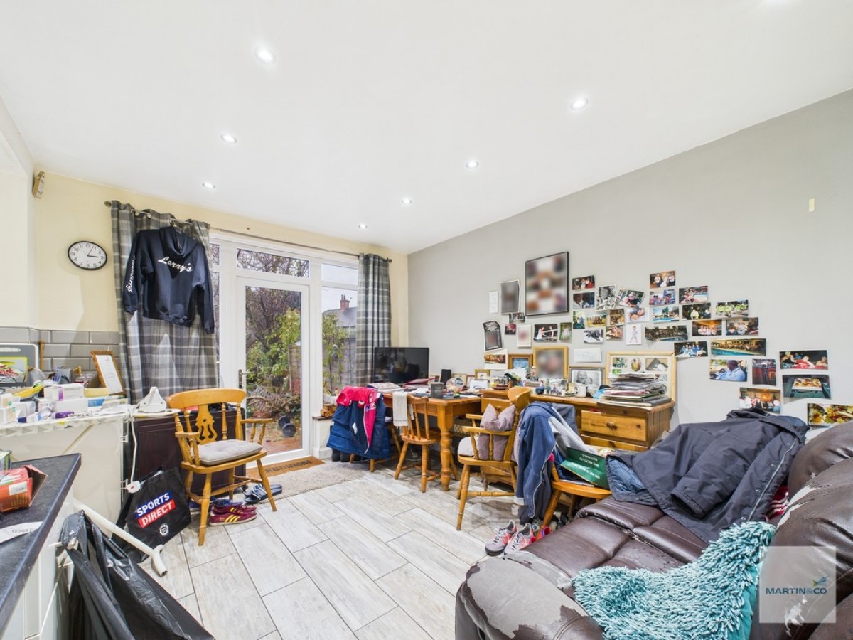 Western Boulevard, Aspley