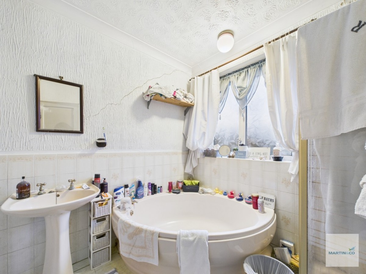 Western Boulevard, Aspley