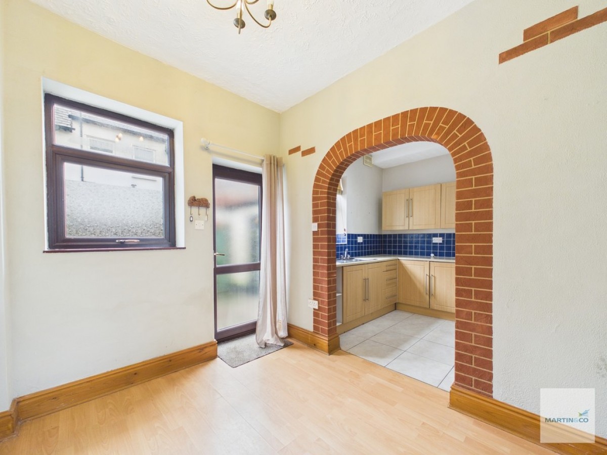 The Square, Bestwood Village