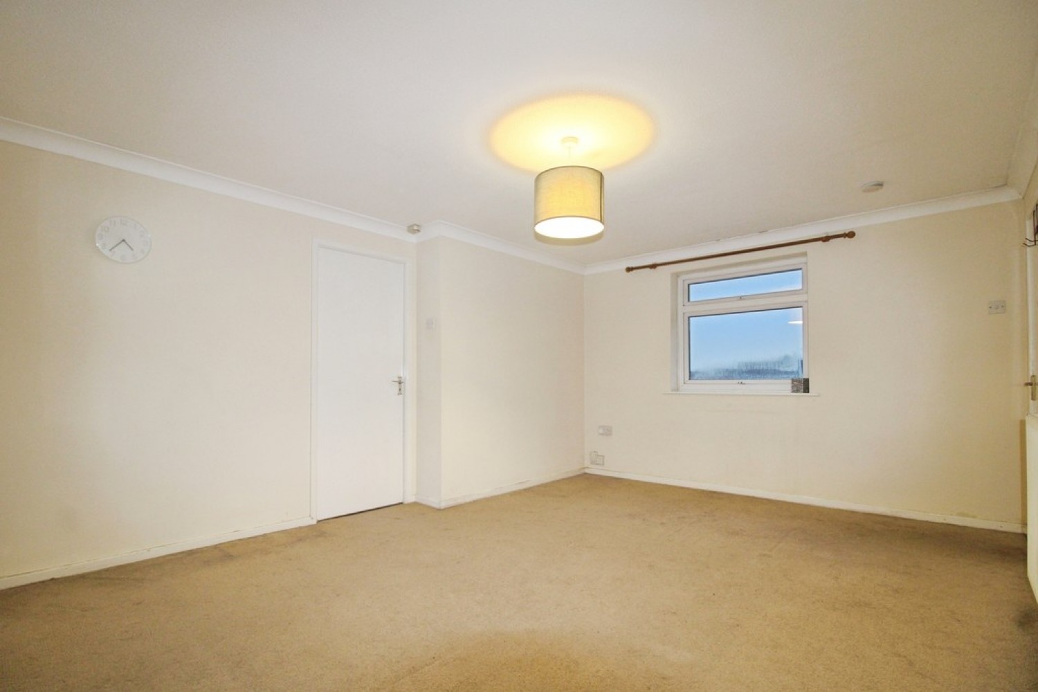 2 bedroom Flat for Letting Woodstock Avenue, Bobbers Mill