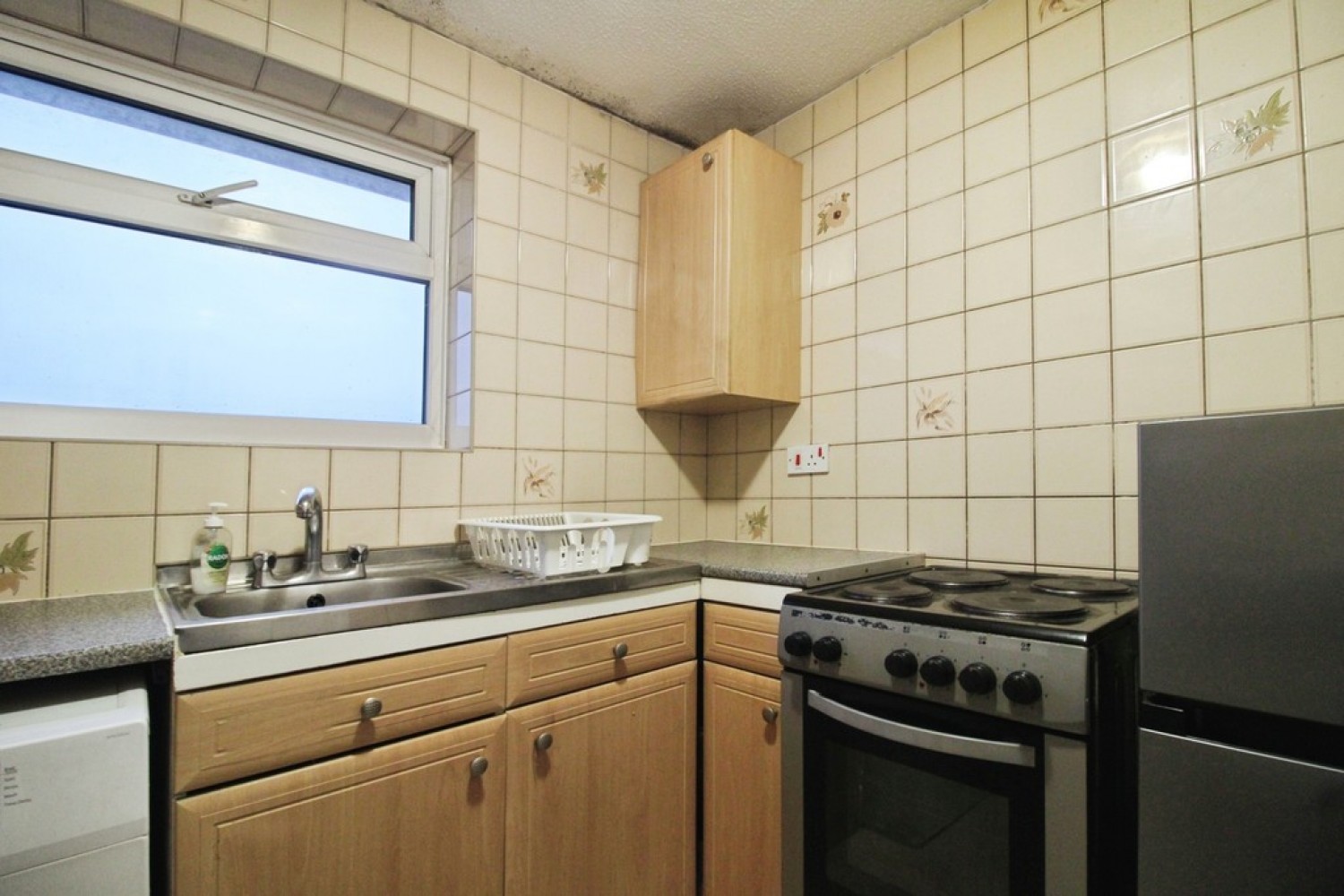 2 bedroom Flat for Letting Woodstock Avenue, Bobbers Mill