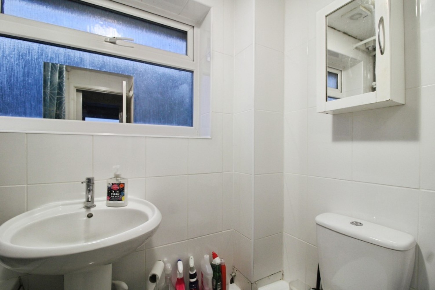 2 bedroom Flat for Letting Woodstock Avenue, Bobbers Mill