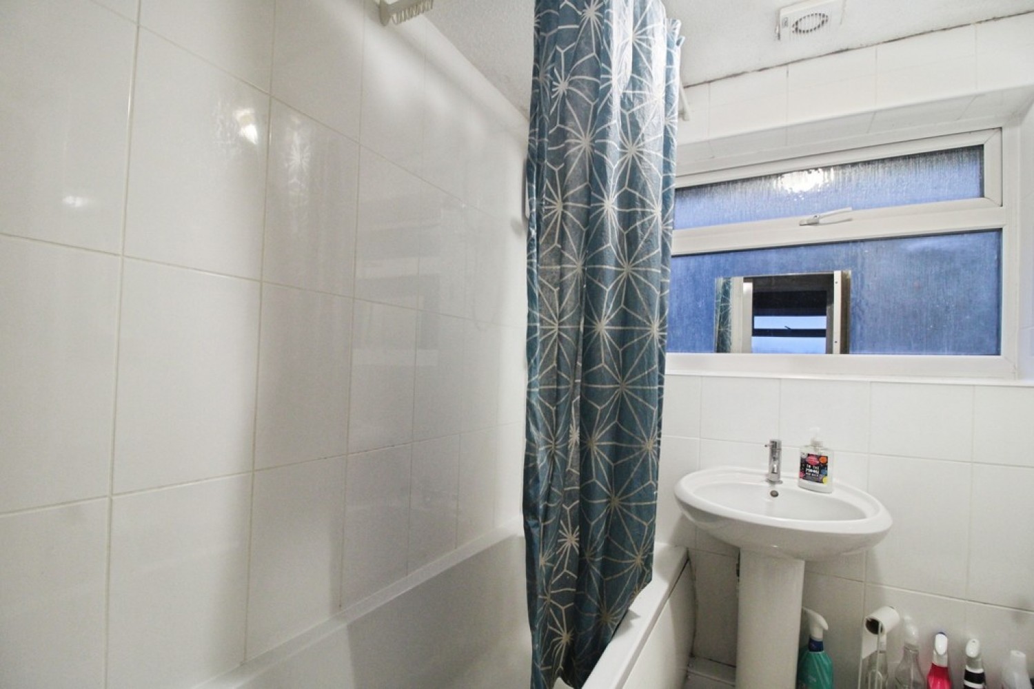 2 bedroom Flat for Letting Woodstock Avenue, Bobbers Mill