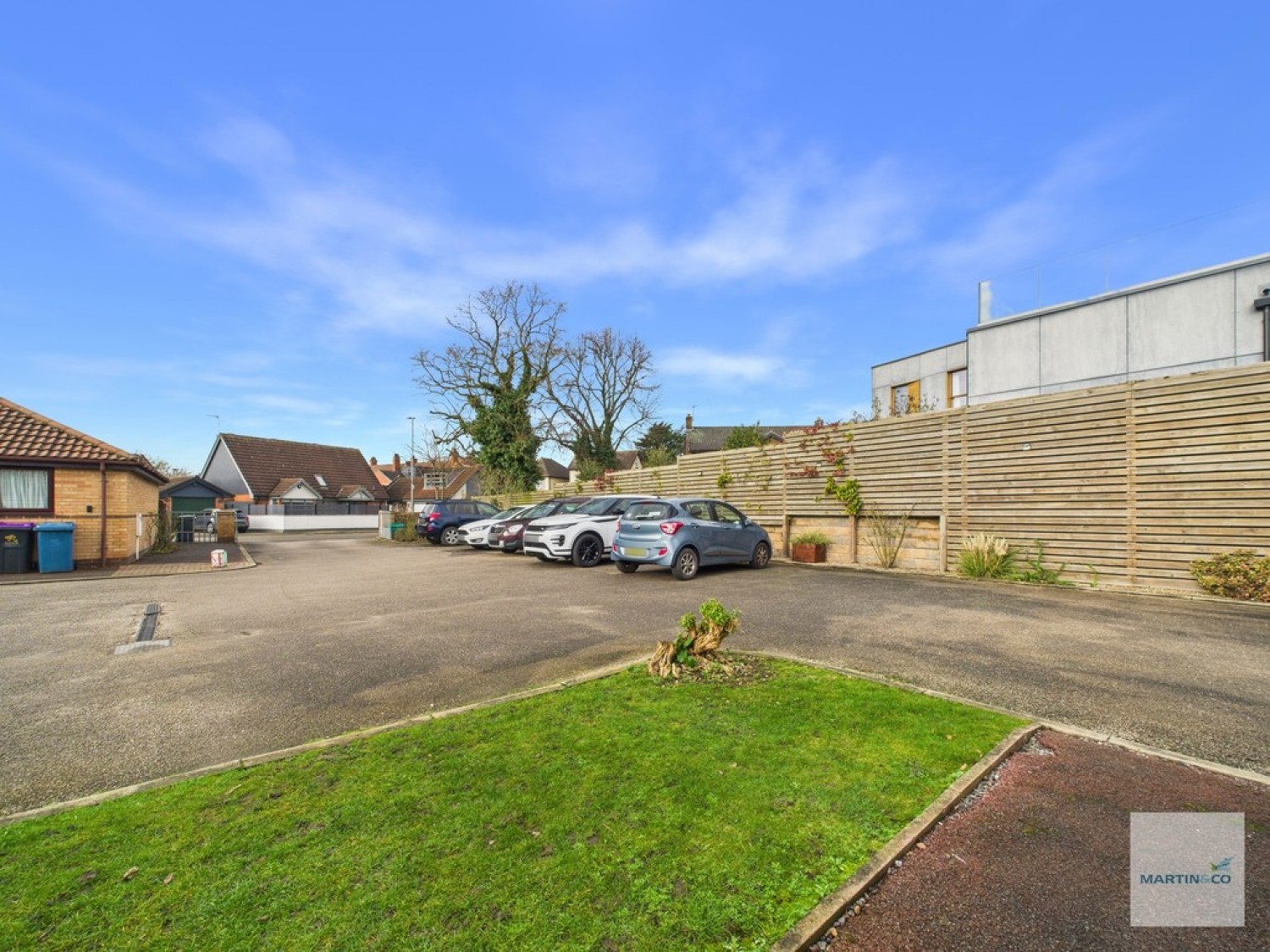 2 bedroom Bungalow for Sale Beaver Green, West Bridgford