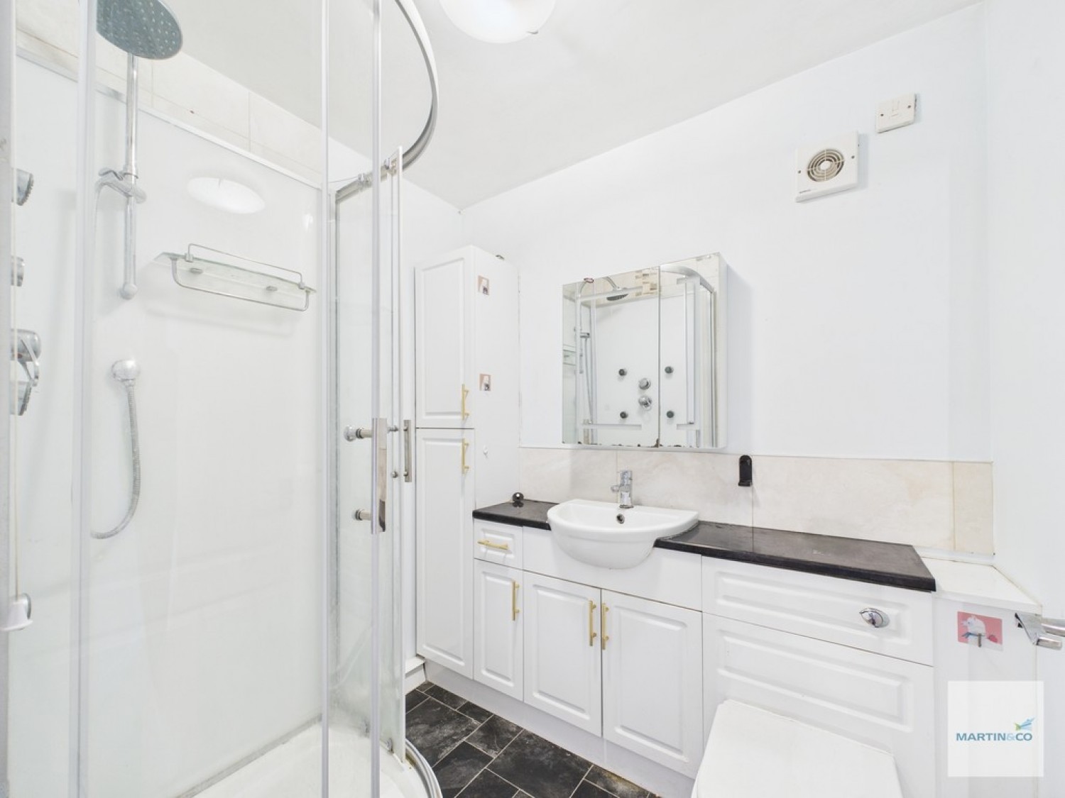 2 bedroom Bungalow for Sale Beaver Green, West Bridgford