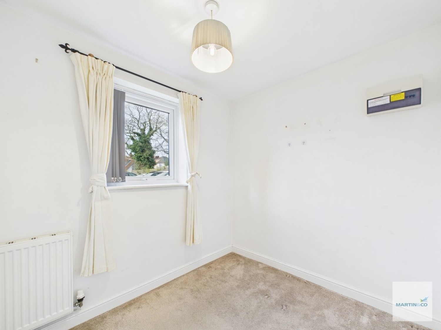 2 bedroom Bungalow for Sale Beaver Green, West Bridgford