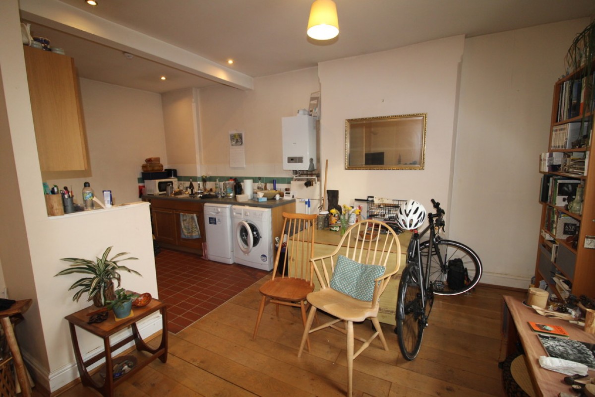 Ebury Road, Carrington