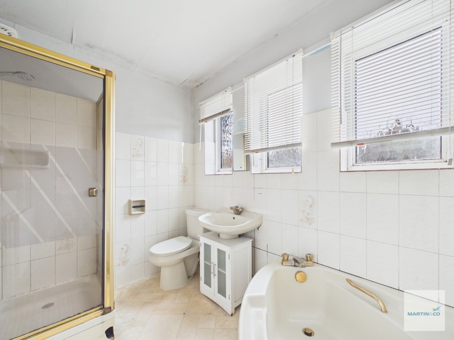 3 bedroom House in Long Hill Rise, Hucknall