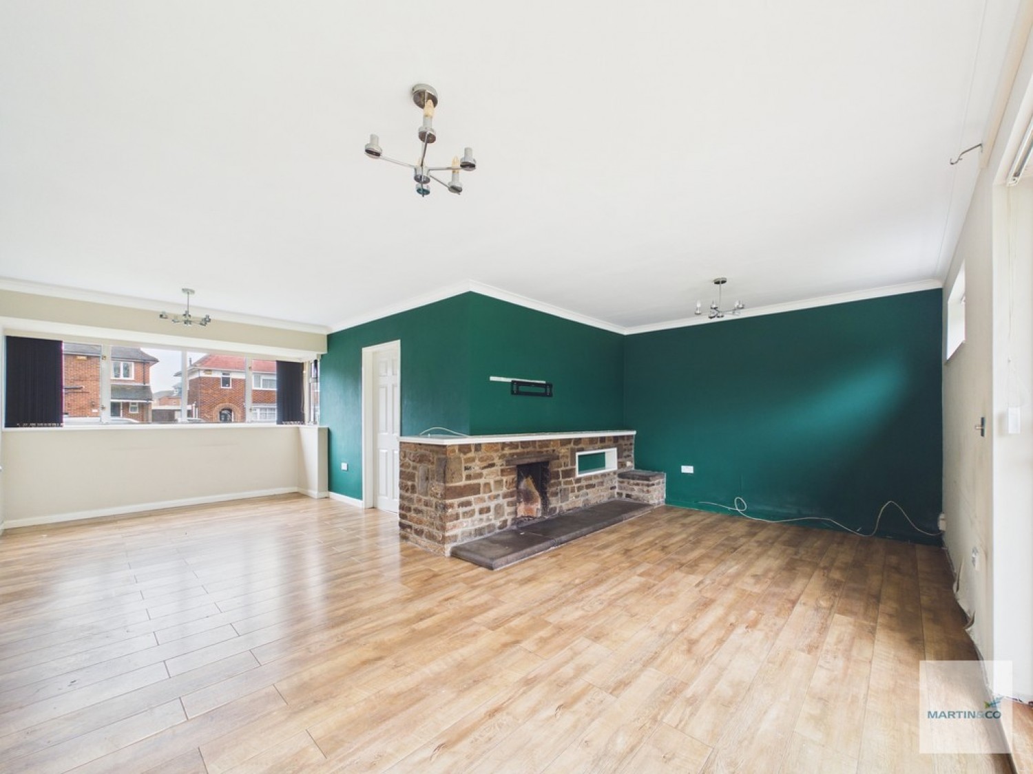 3 bedroom House in Long Hill Rise, Hucknall