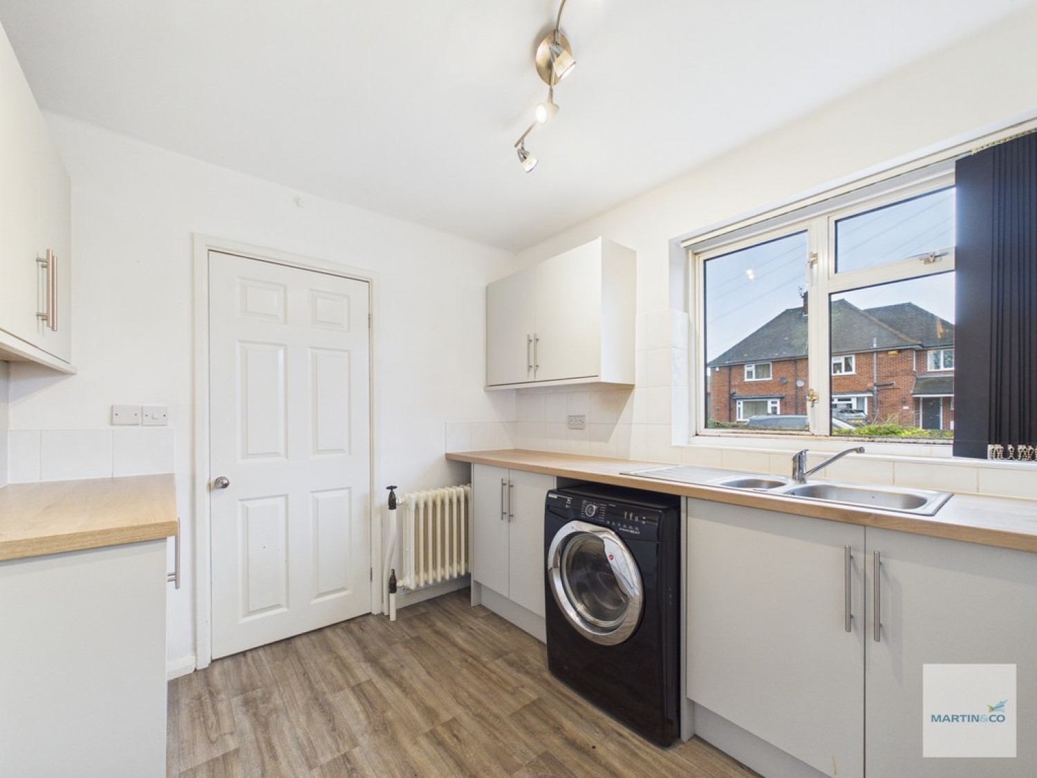 3 bedroom House in Long Hill Rise, Hucknall