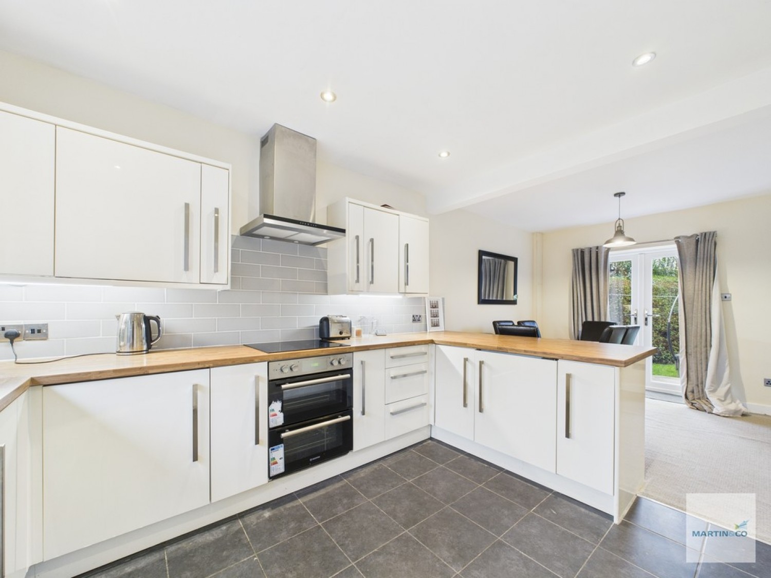 3 bedroom House for Sale Bramcote Lane, Chilwell