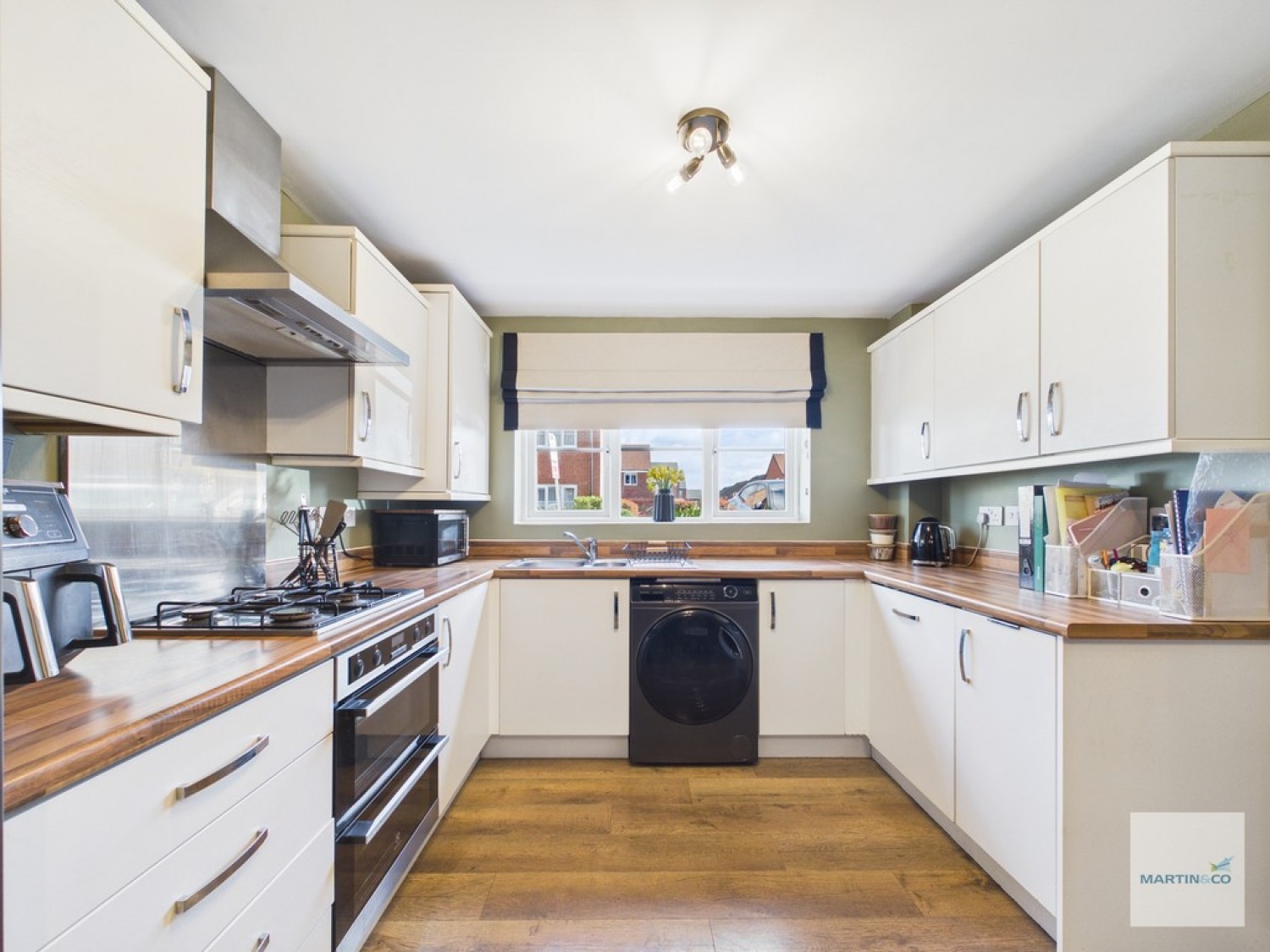 4 bedroom House for Sale Mosquito Grove, Hucknall