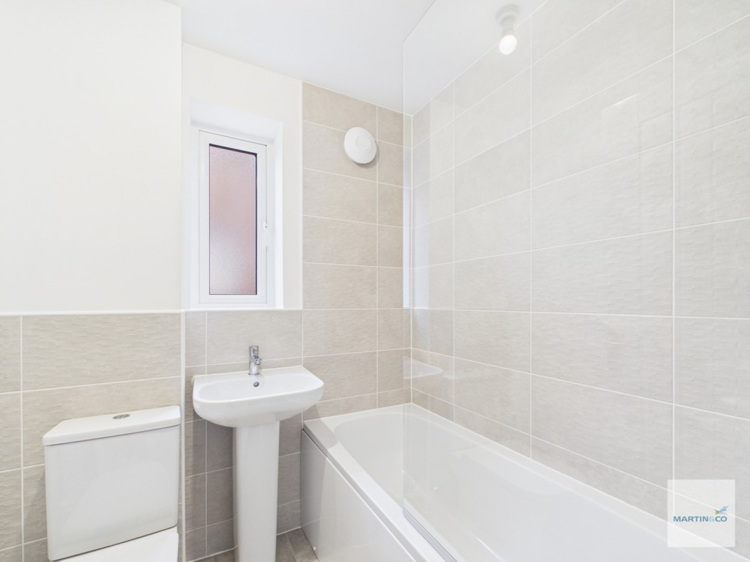 3 bedroom House for Letting Flying Bedstead Way, Hucknall